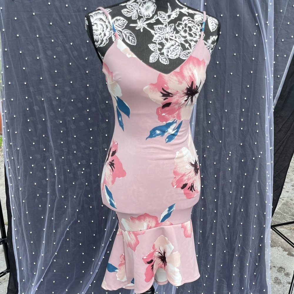 Spring time dress - Picture 2 of 5